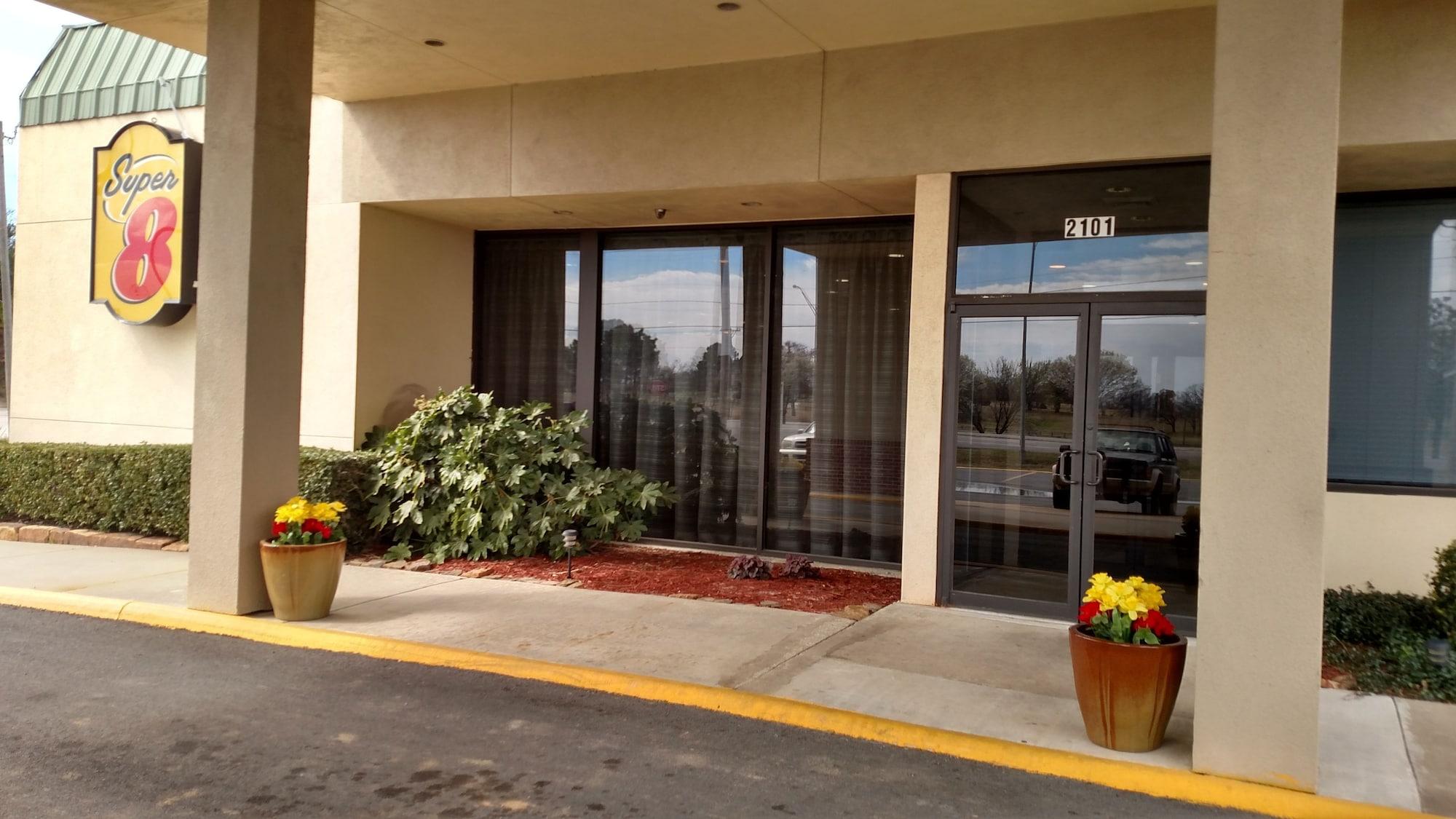 Super 8 By Wyndham Atoka Ξενοδοχείο Εξωτερικό φωτογραφία