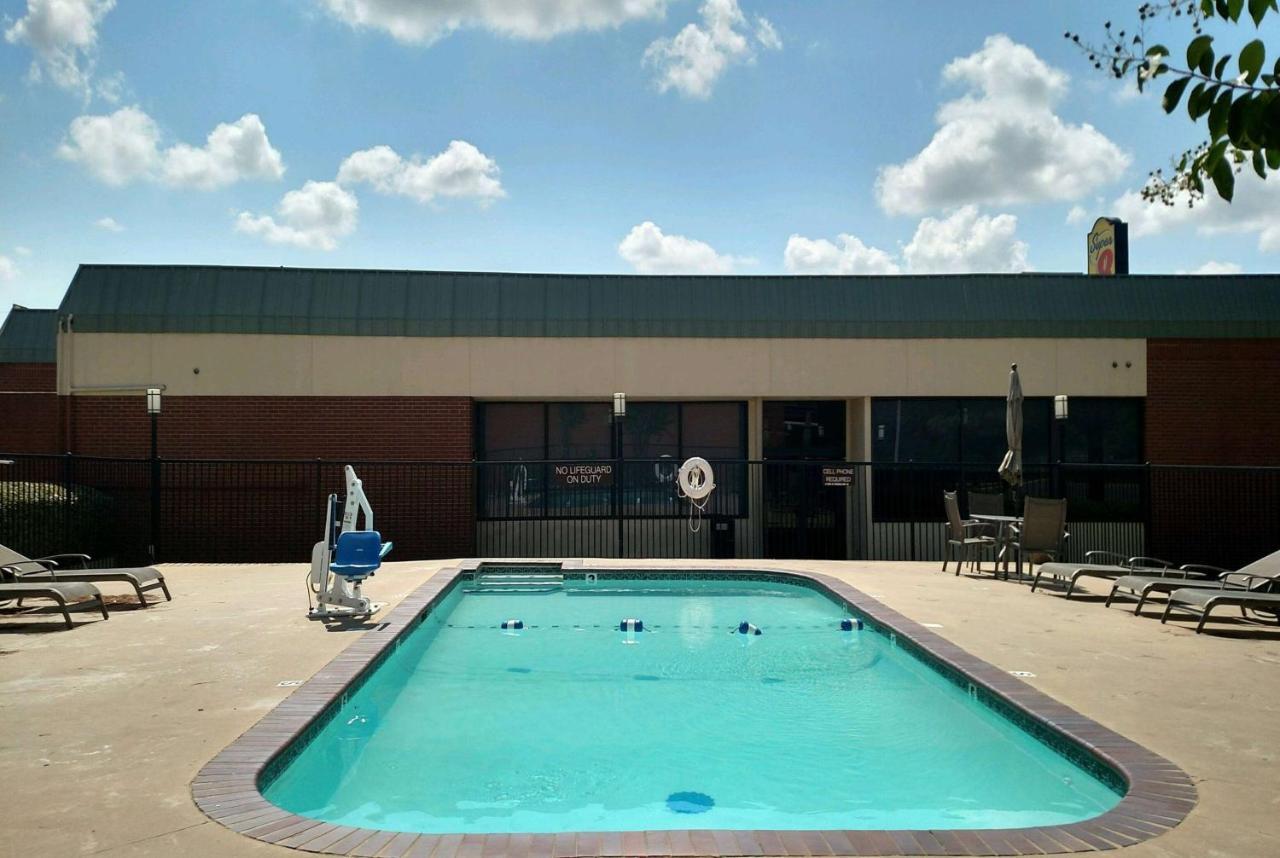 Super 8 By Wyndham Atoka Ξενοδοχείο Εξωτερικό φωτογραφία